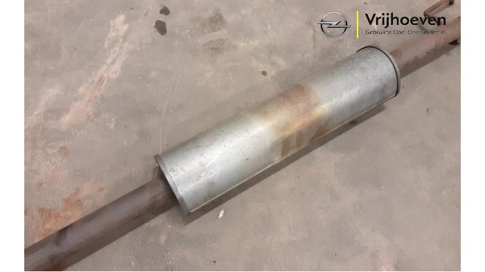 Exhaust middle silencer from a Opel Meriva 1.4 16V Ecotec 2013