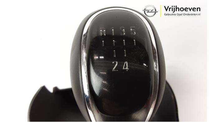 Gear stick from a Opel Meriva 1.4 16V Ecotec 2013