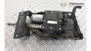 Usados Motor de freno de mano Opel Meriva 1.4 16V Ecotec Precio € 99,99 IVA incluido ofrecido por Autodemontage Vrijhoeven B.V.