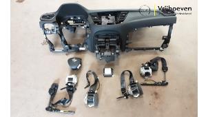 Usagé Airbag set + dashboard Opel Grandland/Grandland X 1.2 Turbo 12V Prix € 3.000,00 Règlement à la marge proposé par Autodemontage Vrijhoeven B.V.