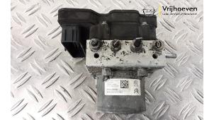 Used ABS pump Opel Grandland/Grandland X 1.2 Turbo 12V Price € 175,00 Margin scheme offered by Autodemontage Vrijhoeven B.V.