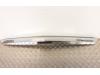 Decorative strip tailgate from a Opel Astra H (L48), 2004 / 2014 1.6 16V Twinport, Hatchback, 4-dr, Petrol, 1.598cc, 77kW (105pk), FWD, Z16XEP; EURO4, 2004-03 / 2006-12 2004
