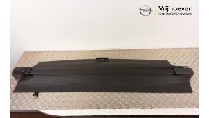 Używane Plandeka przedzialu bagazowego Opel Astra H SW (L35) 1.8 16V Cena € 125,00 Procedura marży oferowane przez Autodemontage Vrijhoeven B.V.