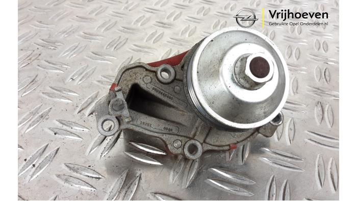 Begagnade Vattenpump Opel Crossland (X) 1.2 12V Pris € 50,00 Marginaltabell erbjuds av Autodemontage Vrijhoeven B.V.