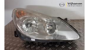 Używane Reflektor prawy Opel Corsa D 1.3 CDTi 16V Ecotec Cena € 100,00 Procedura marży oferowane przez Autodemontage Vrijhoeven B.V.