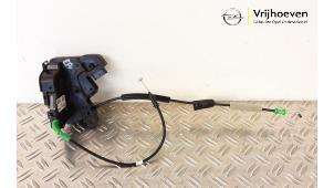 Used Rear door mechanism 4-door, right Opel Astra L (F3/FB/FM/FP) 1.2 Turbo 110 12V Price € 100,01 Inclusive VAT offered by Autodemontage Vrijhoeven B.V.