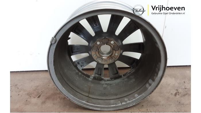 Wheel from a Opel Astra L (F3/FB/FM/FP) 1.2 Turbo 110 12V 2023