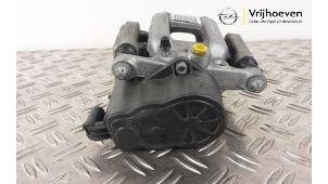 Used Rear brake calliper, right Opel Astra L (F3/FB/FM/FP) 1.2 Turbo 110 12V Price € 90,00 Inclusive VAT offered by Autodemontage Vrijhoeven B.V.