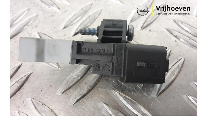 Begagnade Vevaxelsensor Opel Astra L (F3/FB/FM/FP) 1.2 Turbo 110 12V Pris € 15,00 Inklusive moms erbjuds av Autodemontage Vrijhoeven B.V.
