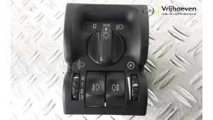 Usados Interruptor de luz Opel Vectra B (36) 1.8 16V Ecotec Precio € 35,00 Norma de margen ofrecido por Autodemontage Vrijhoeven B.V.