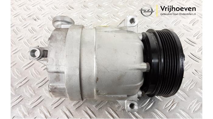 Air conditioning pump from a Opel Vectra B (36) 1.8 16V Ecotec 2001