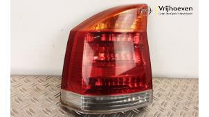 Używane Tylne swiatlo pozycyjne lewe Opel Vectra C 1.8 16V Cena € 30,00 Procedura marży oferowane przez Autodemontage Vrijhoeven B.V.
