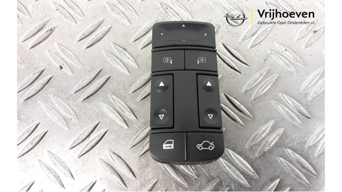 Używane Przelacznik combi okienny Opel Vectra C 1.8 16V Cena € 50,00 Procedura marży oferowane przez Autodemontage Vrijhoeven B.V.