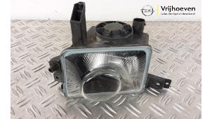 Used Fog light, front right Opel Corsa C (F08/68) 1.2 16V Twin Port Price € 25,00 Margin scheme offered by Autodemontage Vrijhoeven B.V.