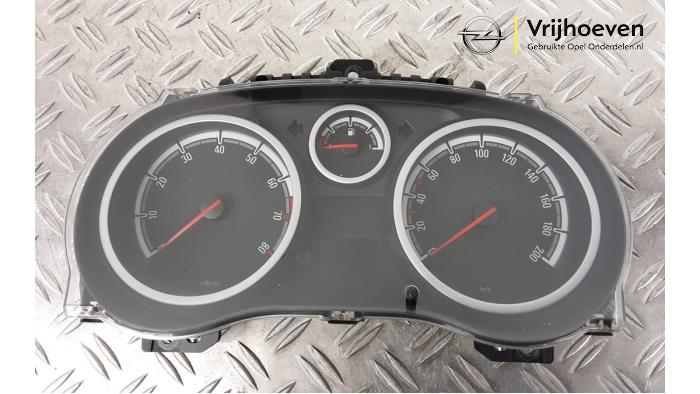 Instrument panel from a Opel Corsa D 1.2 16V 2007