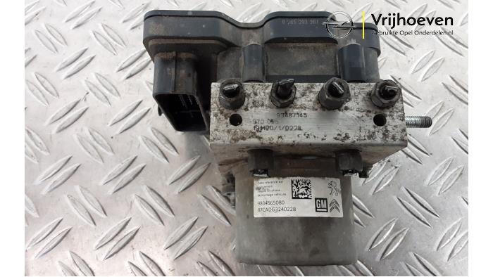 Usagé Bloc ABS Opel Crossland (X) 1.2 Turbo 12V Euro 6d-temp Prix € 150,00 Règlement à la marge proposé par Autodemontage Vrijhoeven B.V.