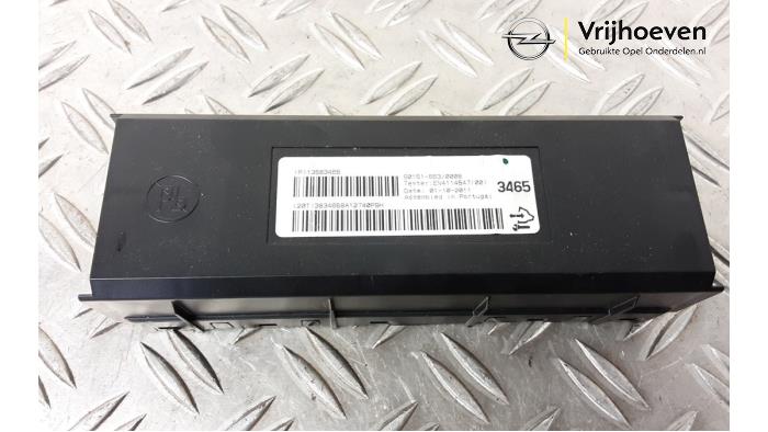 Używane Modul climatronic Opel Astra J (PC6/PD6/PE6/PF6) 1.4 Turbo 16V Cena € 30,00 Procedura marży oferowane przez Autodemontage Vrijhoeven B.V.