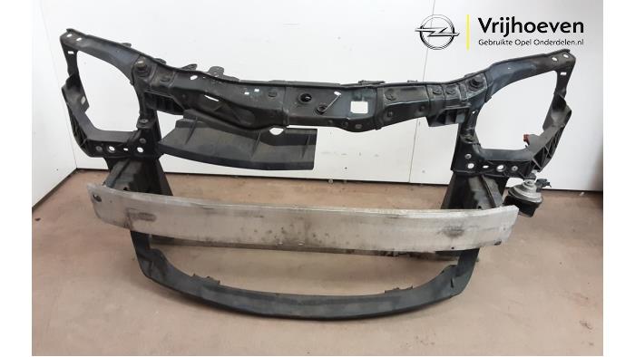Begagnade Front Opel Corsa D 1.0 Pris € 100,00 Marginaltabell erbjuds av Autodemontage Vrijhoeven B.V.