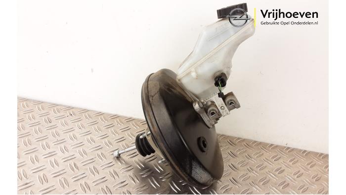 Usagé Servo frein Opel Adam 1.4 S 16V Turbo Prix € 100,00 Règlement à la marge proposé par Autodemontage Vrijhoeven B.V.