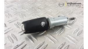 Used Ignition lock + key Opel Meriva 1.6 16V Price € 50,00 Margin scheme offered by Autodemontage Vrijhoeven B.V.