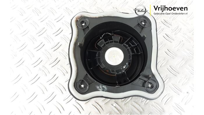 Speaker from a Opel Astra L (F3/FB/FM/FP) 1.2 Turbo 130 12V 2023