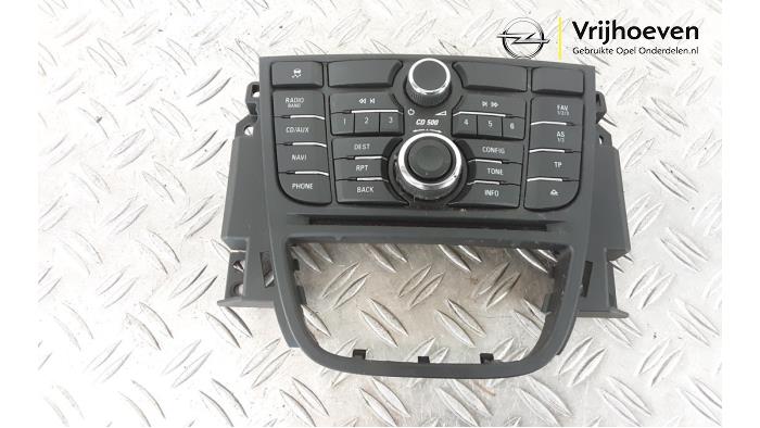 Używane Panel obslugi radia Opel Meriva (B) 1.4 Turbo 16V ecoFLEX Cena € 50,00 Procedura marży oferowane przez Autodemontage Vrijhoeven B.V.