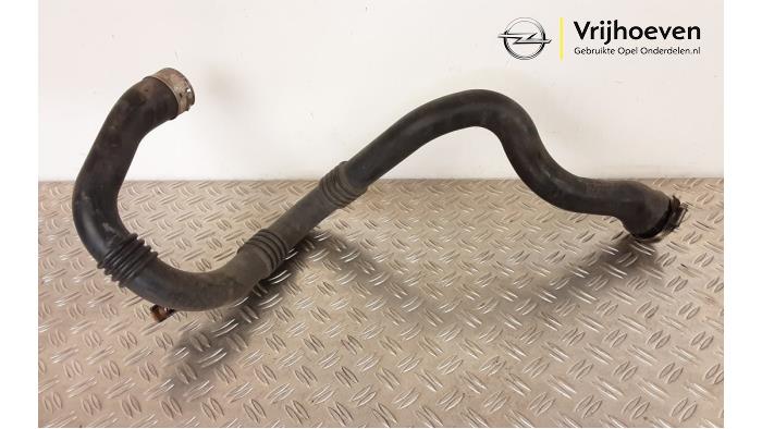 Gebrauchte Intercooler Rohr Opel Corsa E 1.4 Turbo 16V Preis € 60,00 Margenregelung angeboten von Autodemontage Vrijhoeven B.V.