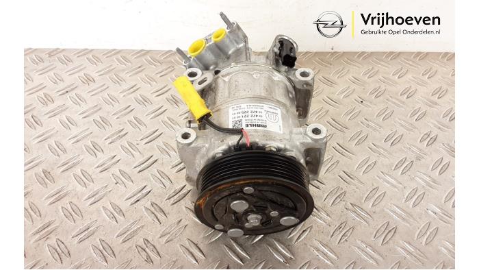 Usagé Pompe clim Opel Astra L (F3/FB/FM/FP) 1.2 Turbo 130 12V Prix € 200,00 Règlement à la marge proposé par Autodemontage Vrijhoeven B.V.