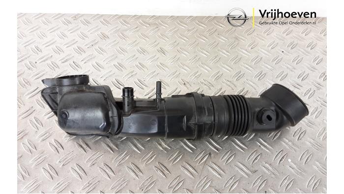 Gebrauchte Intercooler Rohr Opel Astra L (F3/FB/FM/FP) 1.2 Turbo 130 12V Preis € 25,00 Margenregelung angeboten von Autodemontage Vrijhoeven B.V.