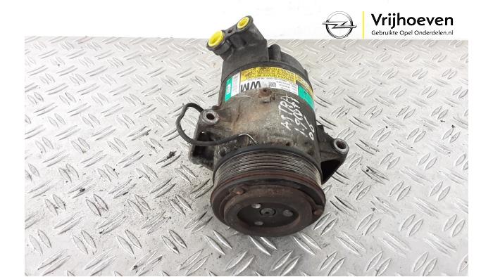 Usagé Compresseur de clim Opel Zafira (M75) 1.9 CDTI Prix € 150,00 Règlement à la marge proposé par Autodemontage Vrijhoeven B.V.