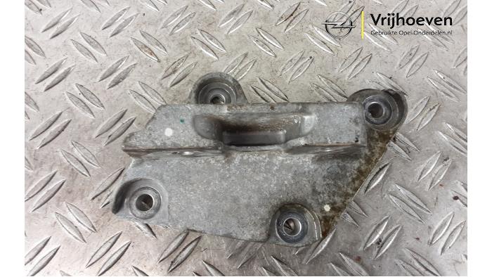 Used Engine mount Opel Astra K 1.6 SIDI Eco Turbo 16V Price € 20,00 Margin scheme offered by Autodemontage Vrijhoeven B.V.