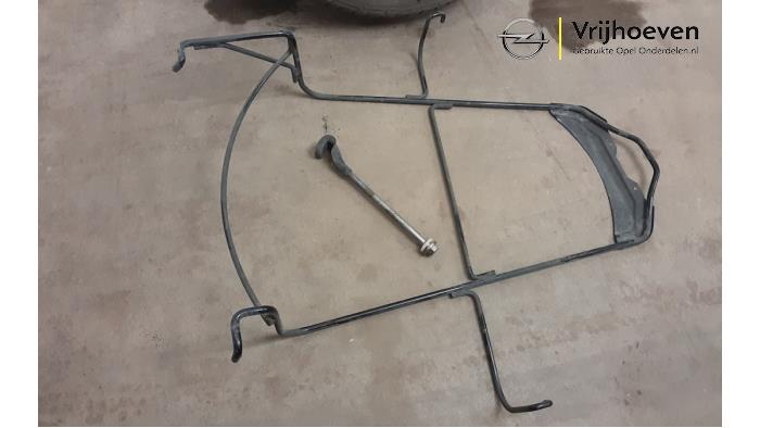 Spare wheel mechanism from a Opel Combo Cargo 1.6 CDTI 75 2019