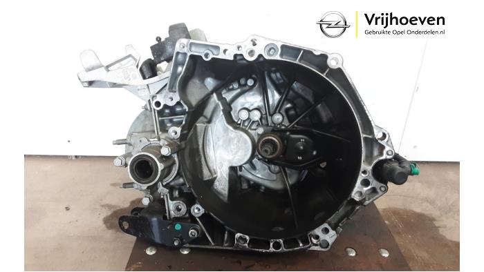 Gebrauchte Getriebe Opel Corsa F (UB/UH/UP) 1.5 CDTI 100 Preis € 900,00 Margenregelung angeboten von Autodemontage Vrijhoeven B.V.