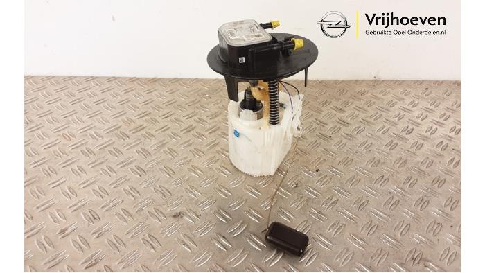 Usagé Pompe d'injection Opel Corsa F (UB/UH/UP) 1.5 CDTI 100 Prix € 125,00 Règlement à la marge proposé par Autodemontage Vrijhoeven B.V.