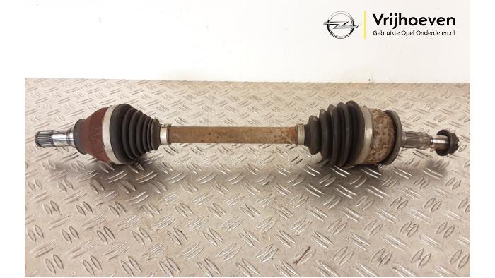 Gebrauchte Antriebswelle links vorne Opel Astra K 1.6 SIDI Eco Turbo 16V Preis € 90,00 Margenregelung angeboten von Autodemontage Vrijhoeven B.V.