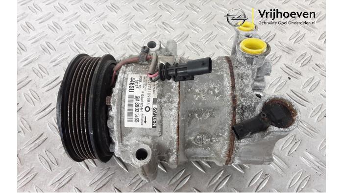 Usagé Pompe clim Opel Astra K 1.6 SIDI Eco Turbo 16V Prix € 175,00 Règlement à la marge proposé par Autodemontage Vrijhoeven B.V.