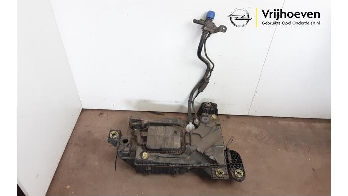 Gebrauchte Adblue Tank Opel Grandland (X) 1.6 CDTi 120 Preis € 500,00 Margenregelung angeboten von Autodemontage Vrijhoeven B.V.