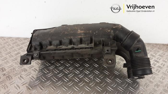 Gebrauchte Luftfiltergehäuse Opel Grandland (X) 1.2 Turbo 12V Preis € 24,94 Margenregelung angeboten von Autodemontage Vrijhoeven B.V.