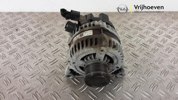 Usagé Dynamo Opel Grandland (X) 1.2 Turbo 12V Prix € 75,00 Règlement à la marge proposé par Autodemontage Vrijhoeven B.V.