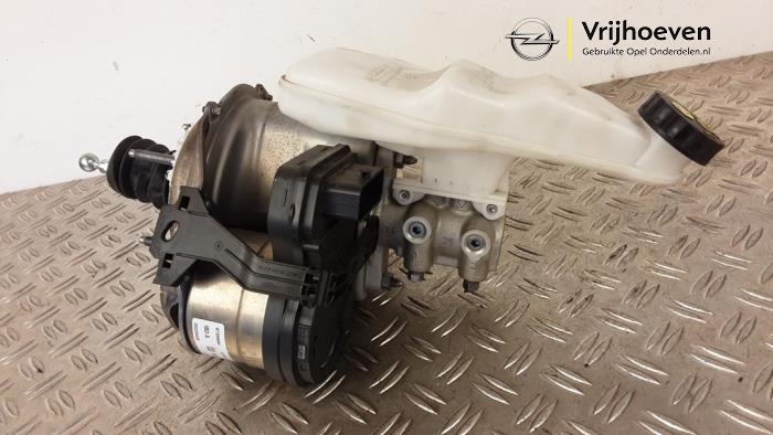 Gebrauchte Bremskraftverstärker Opel Astra L (F3/FB/FM/FP) 1.6 Plug-in Hybrid Turbo 16V Preis € 450,00 Margenregelung angeboten von Autodemontage Vrijhoeven B.V.