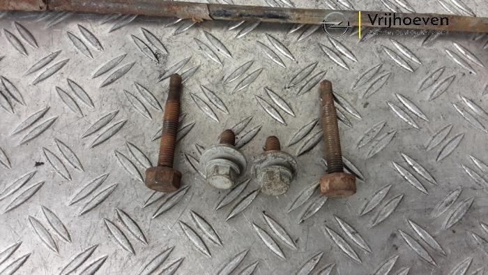Spare wheel mechanism from a Opel Vivaro 1.9 DI 2006