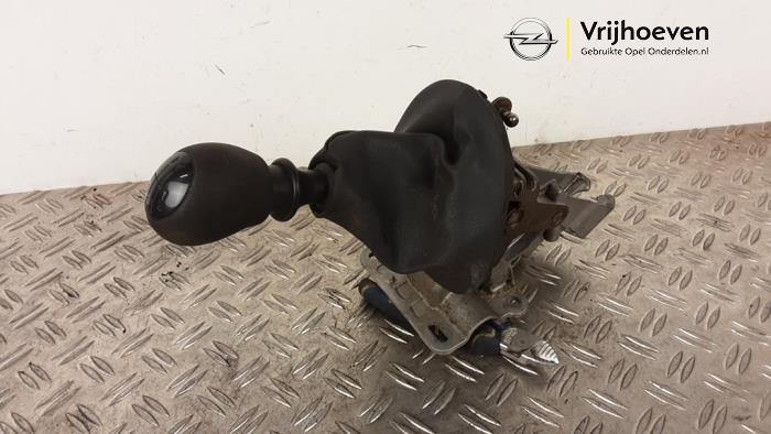 Gebrauchte Schaltung Opel Vivaro 1.9 DI Preis € 30,00 Margenregelung angeboten von Autodemontage Vrijhoeven B.V.