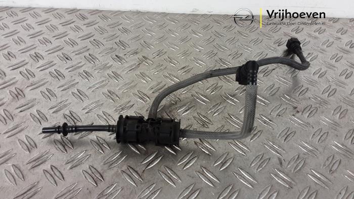 Usagé Conduit de carburant Opel Crossland (X) 1.2 Turbo 12V Euro 6 Prix € 20,00 Règlement à la marge proposé par Autodemontage Vrijhoeven B.V.