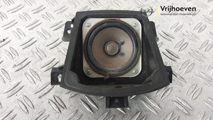 Używane Glosnik Opel Antara (LA6) 2.4 16V 4x4 Cena € 20,00 Procedura marży oferowane przez Autodemontage Vrijhoeven B.V.