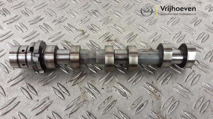 Usagé Arbre à cames Opel Astra K Sports Tourer 1.4 Turbo 12V Prix € 100,00 Règlement à la marge proposé par Autodemontage Vrijhoeven B.V.