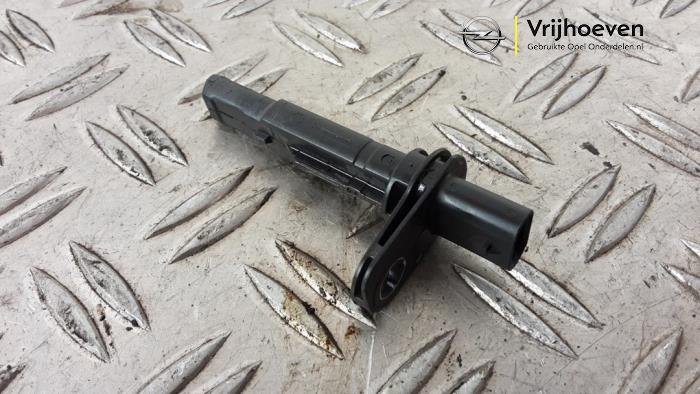 Begagnade Vevaxelsensor Opel Astra K Sports Tourer 1.4 Turbo 12V Pris € 25,00 Marginaltabell erbjuds av Autodemontage Vrijhoeven B.V.