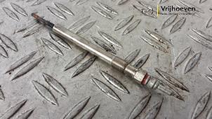 Glow plug from a Opel Astra K Sports Tourer 1.6 CDTI 110 16V 2018