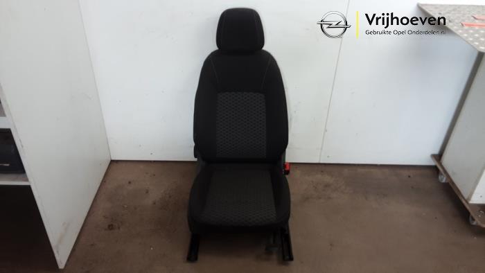 Gebrauchte Sitz rechts Opel Astra K Sports Tourer 1.0 Turbo 12V Preis € 100,00 Margenregelung angeboten von Autodemontage Vrijhoeven B.V.