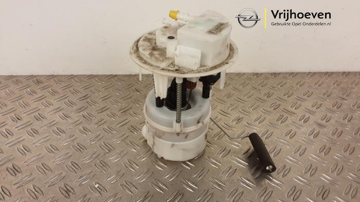 Usagé Pompe d'injection Opel Grandland (X) 1.2 Turbo 12V Prix € 115,00 Règlement à la marge proposé par Autodemontage Vrijhoeven B.V.
