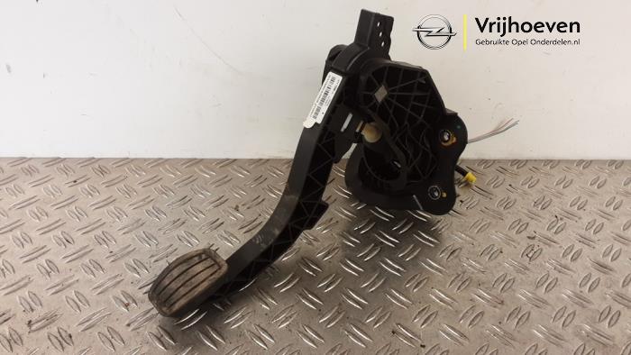 Używane Pedal sprzegla Opel Grandland (X) 1.2 Turbo 12V Cena € 75,00 Procedura marży oferowane przez Autodemontage Vrijhoeven B.V.
